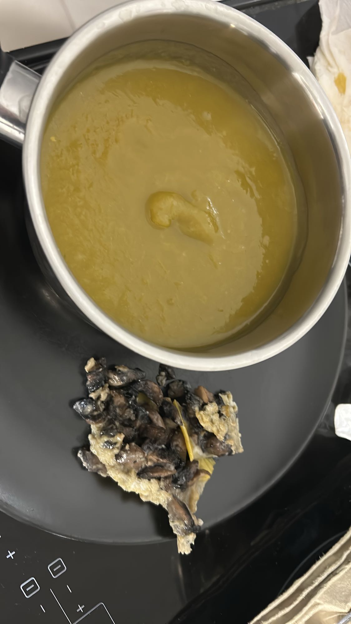 Soupe et omelette champi