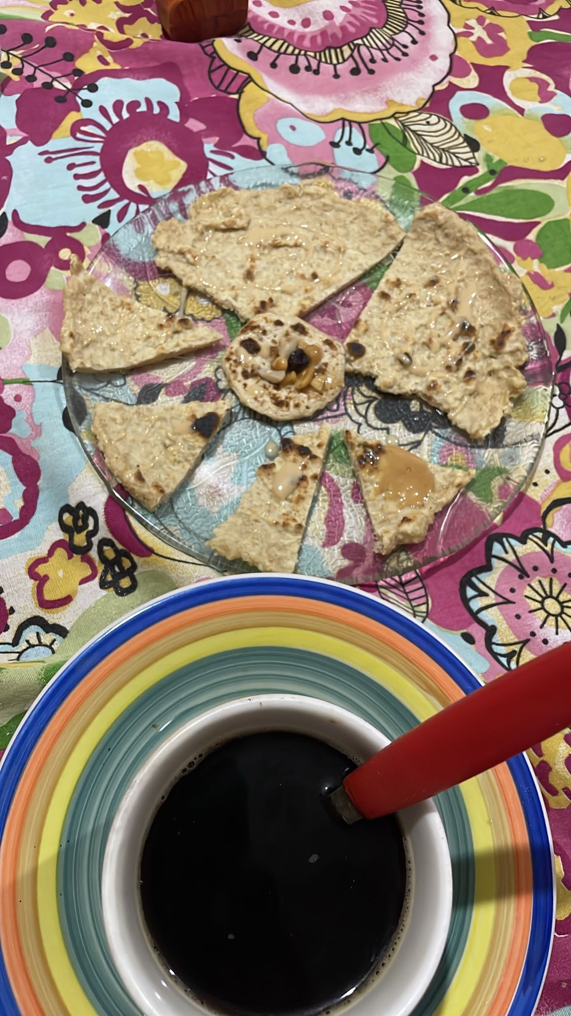 Pan con miel y café