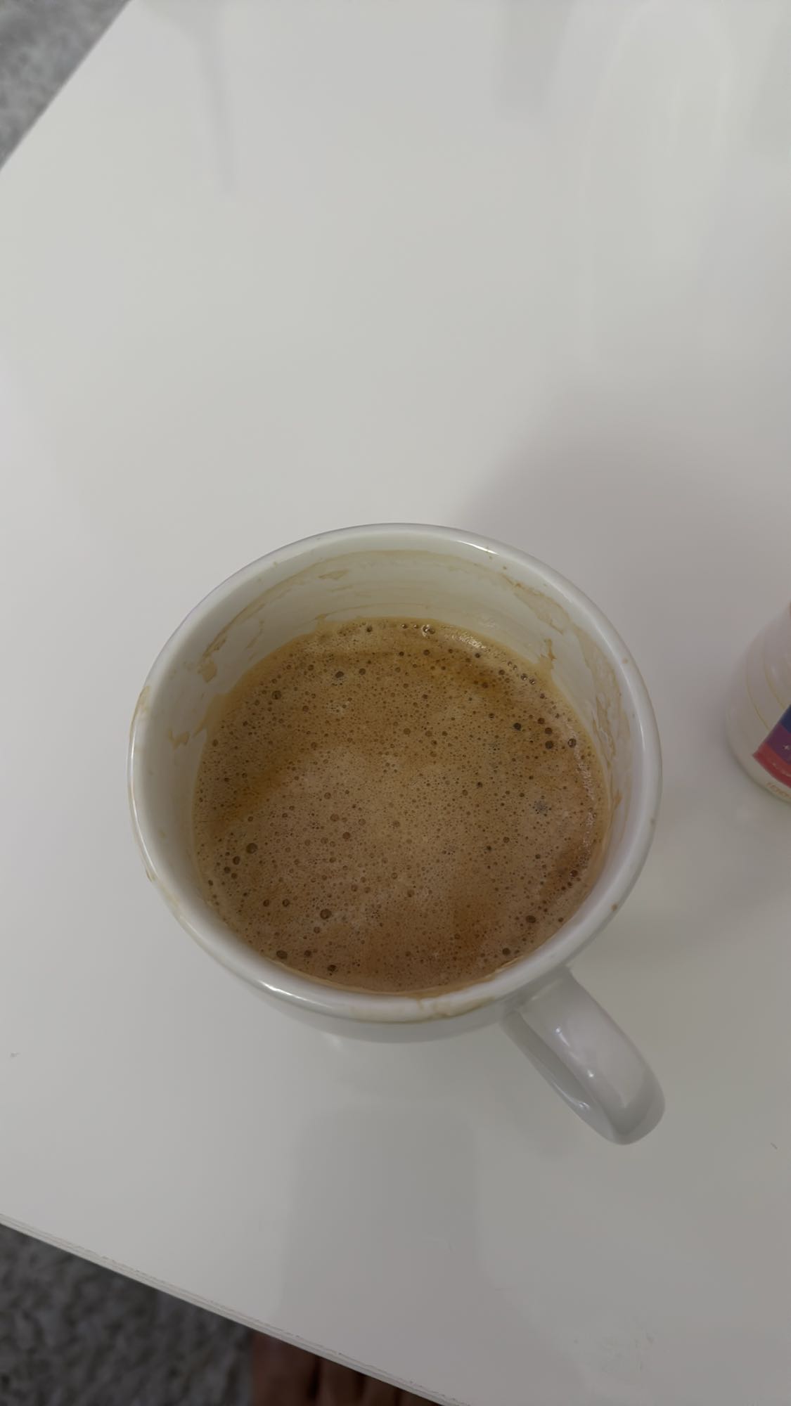 Tasse Kaffee mit Milch