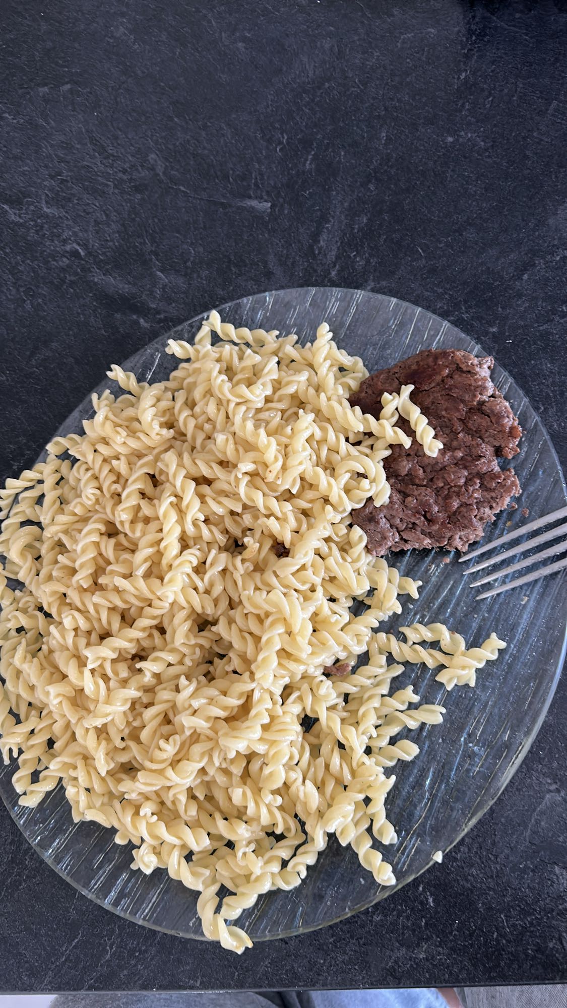 Pâtes et steak haché