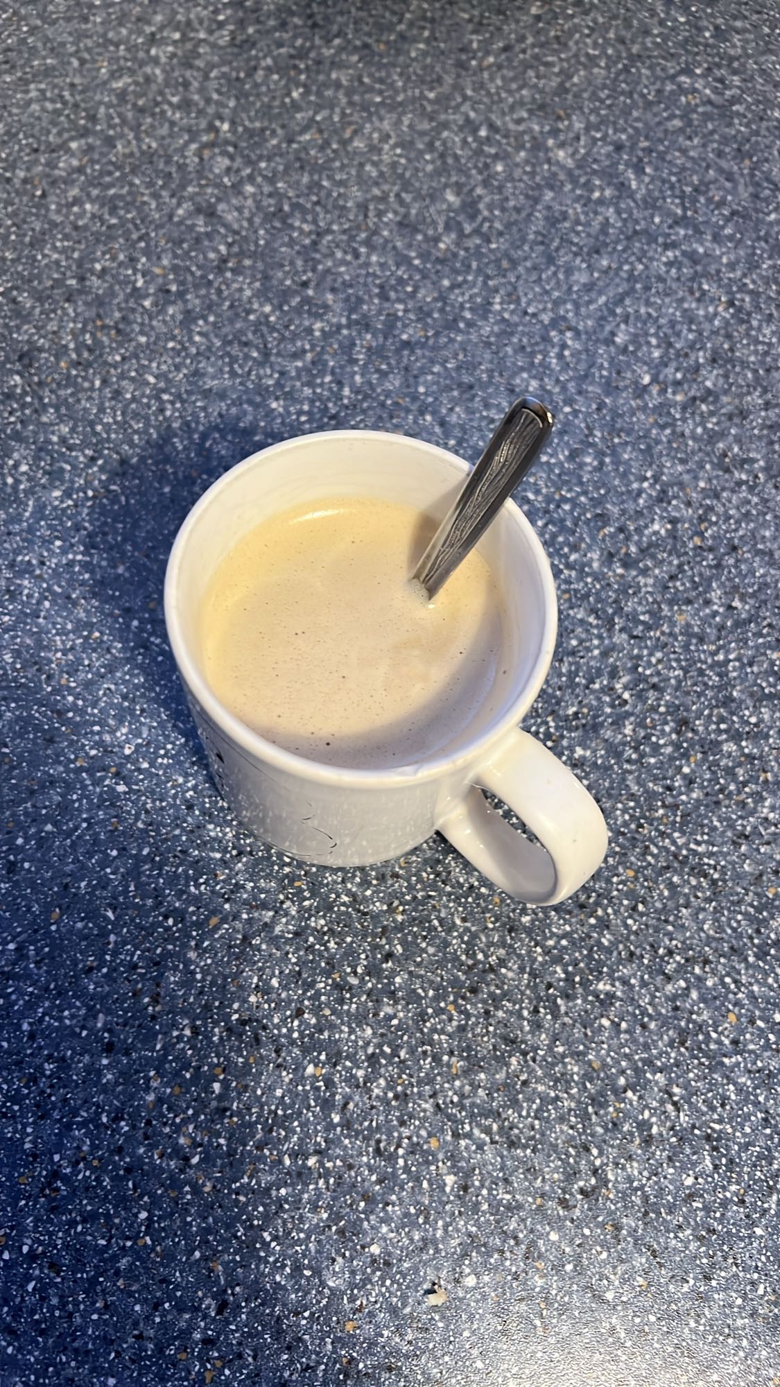Tasse Kaffee mit Milch