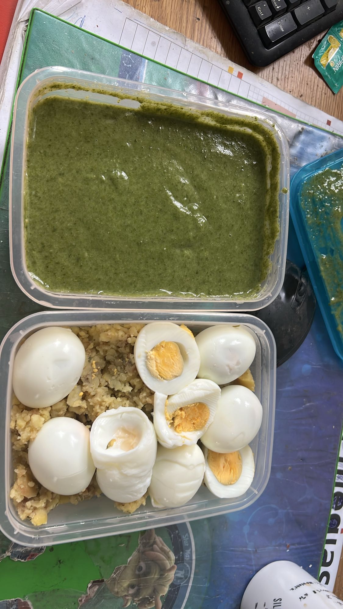 Eier mit Spinat und Yams