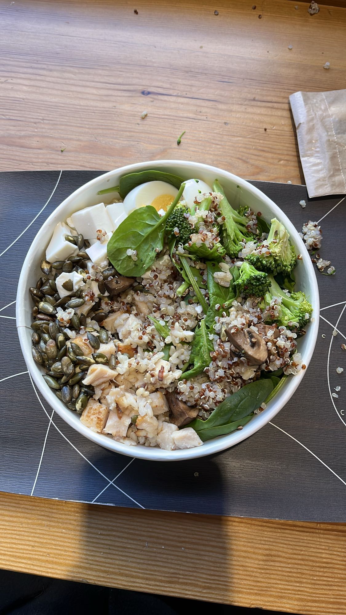 Bol de quinoa santé