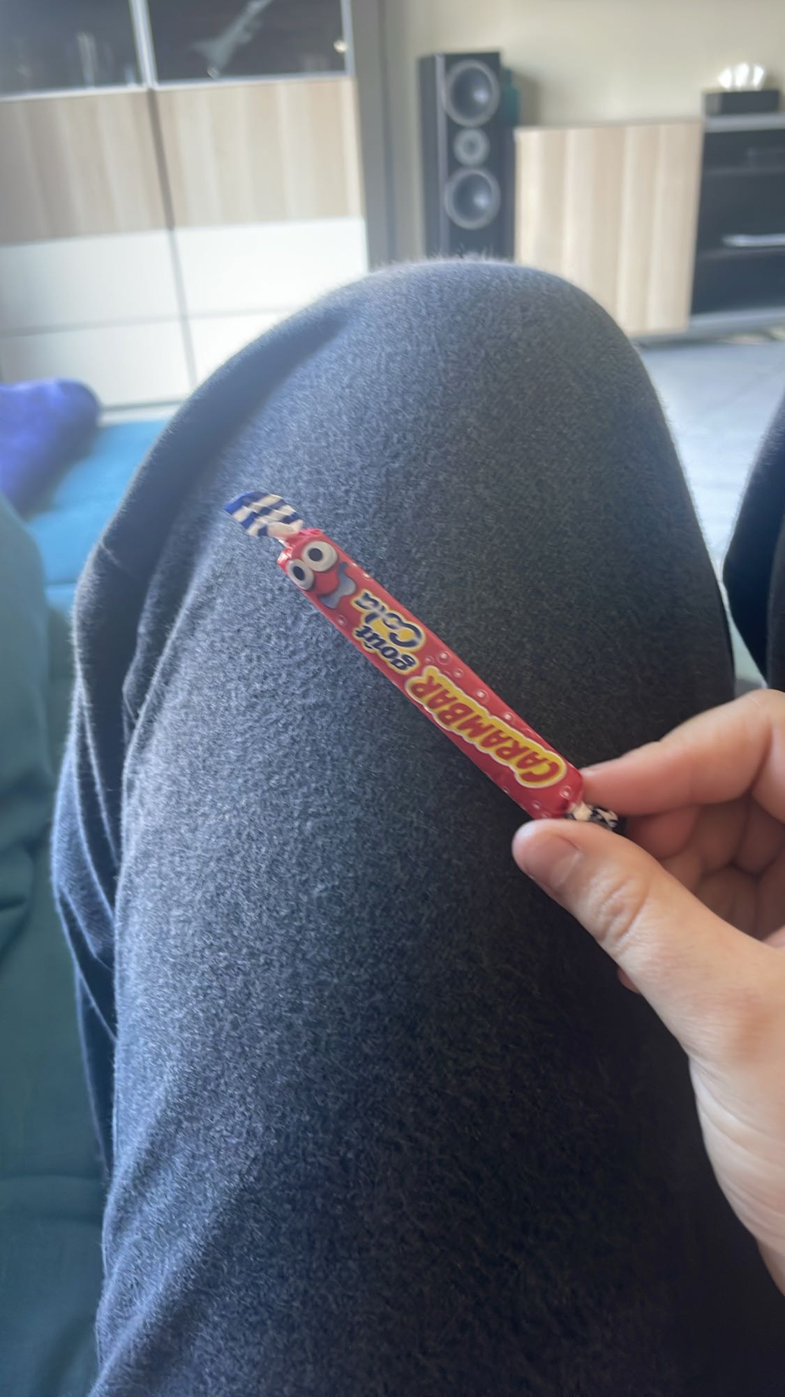 Bonbon acidulé cola