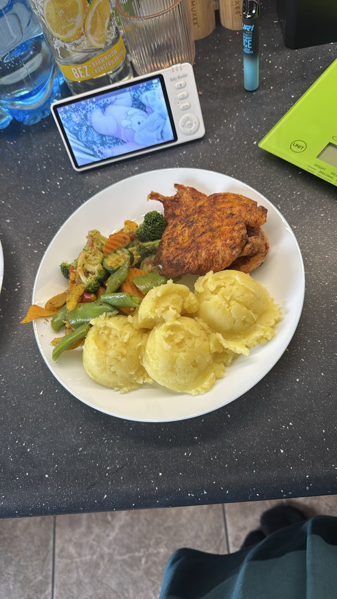 Kurczak z warzywami i ziemniakami