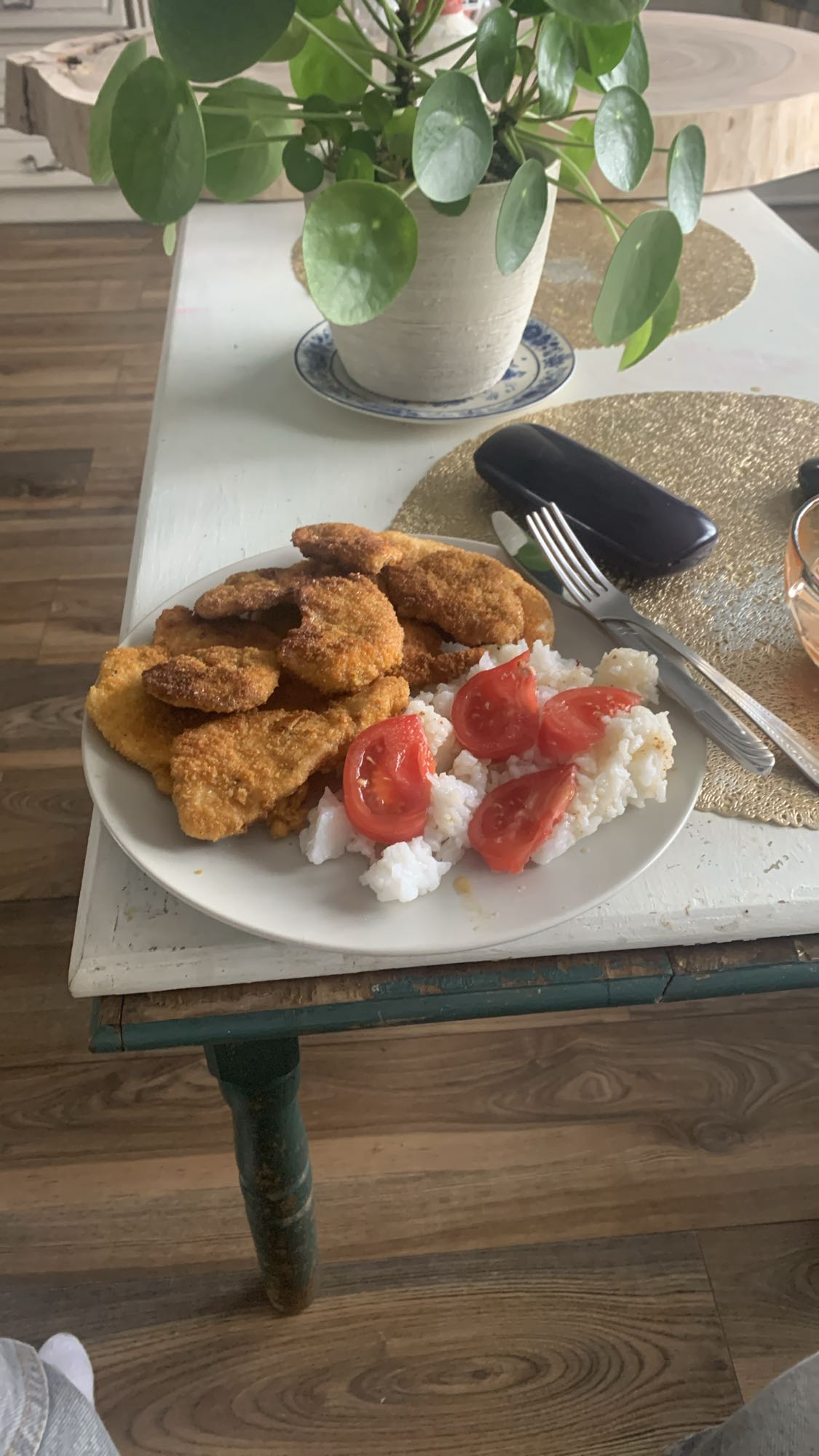 Panierowany kurczak z ryżem