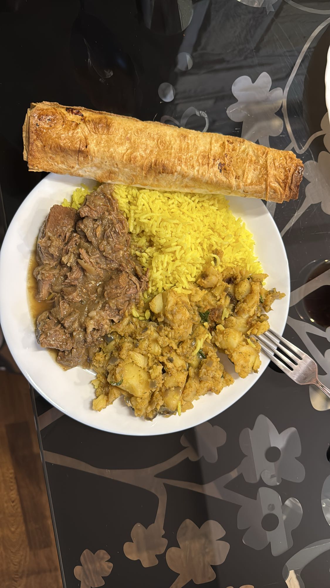 wołowina z ryżem i ziemniakami