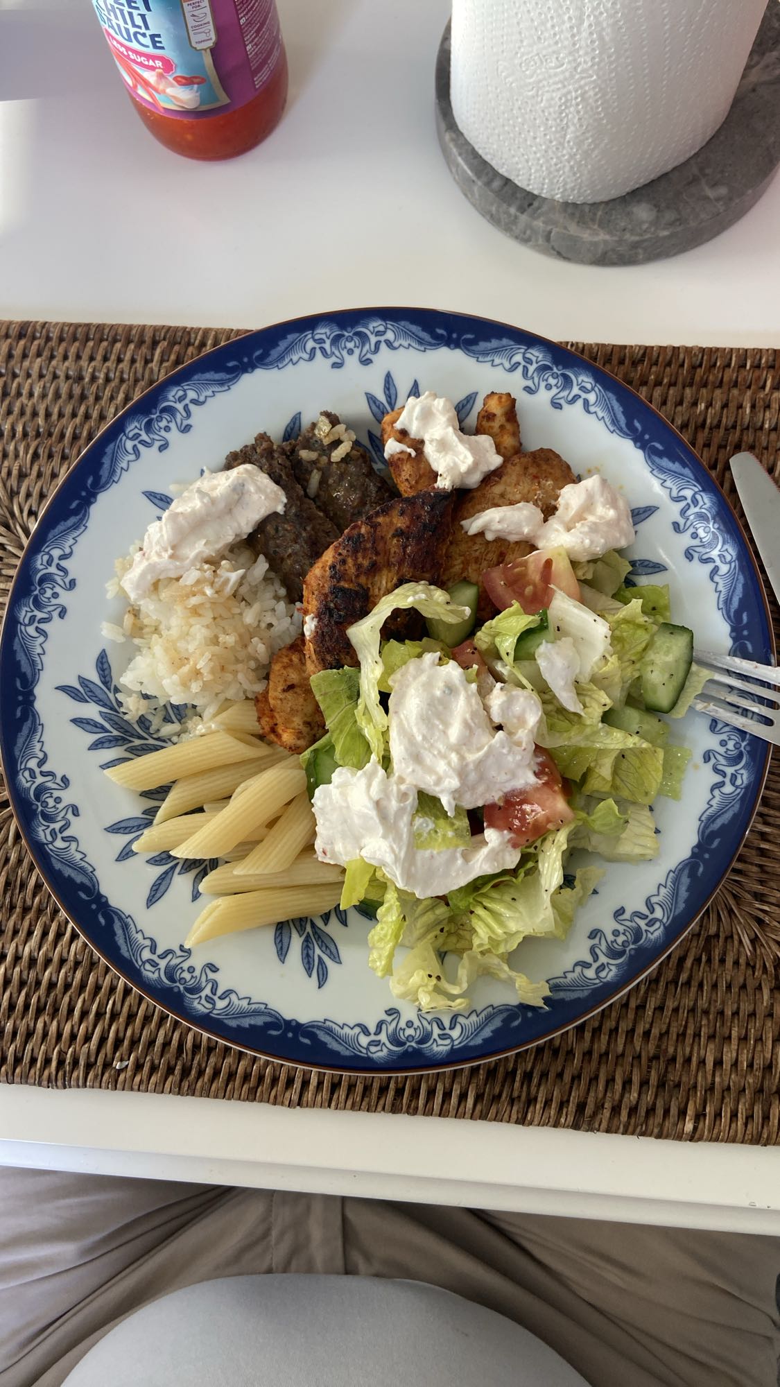 Kycklingtallrik med sås