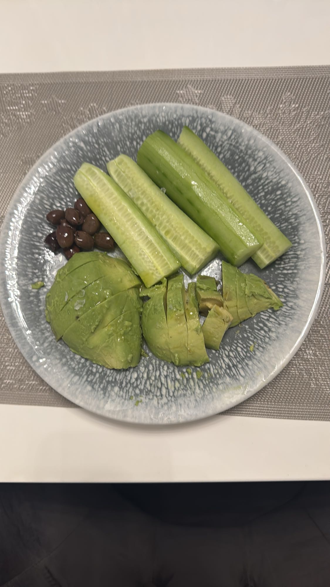 Avocado Cucumber Snack