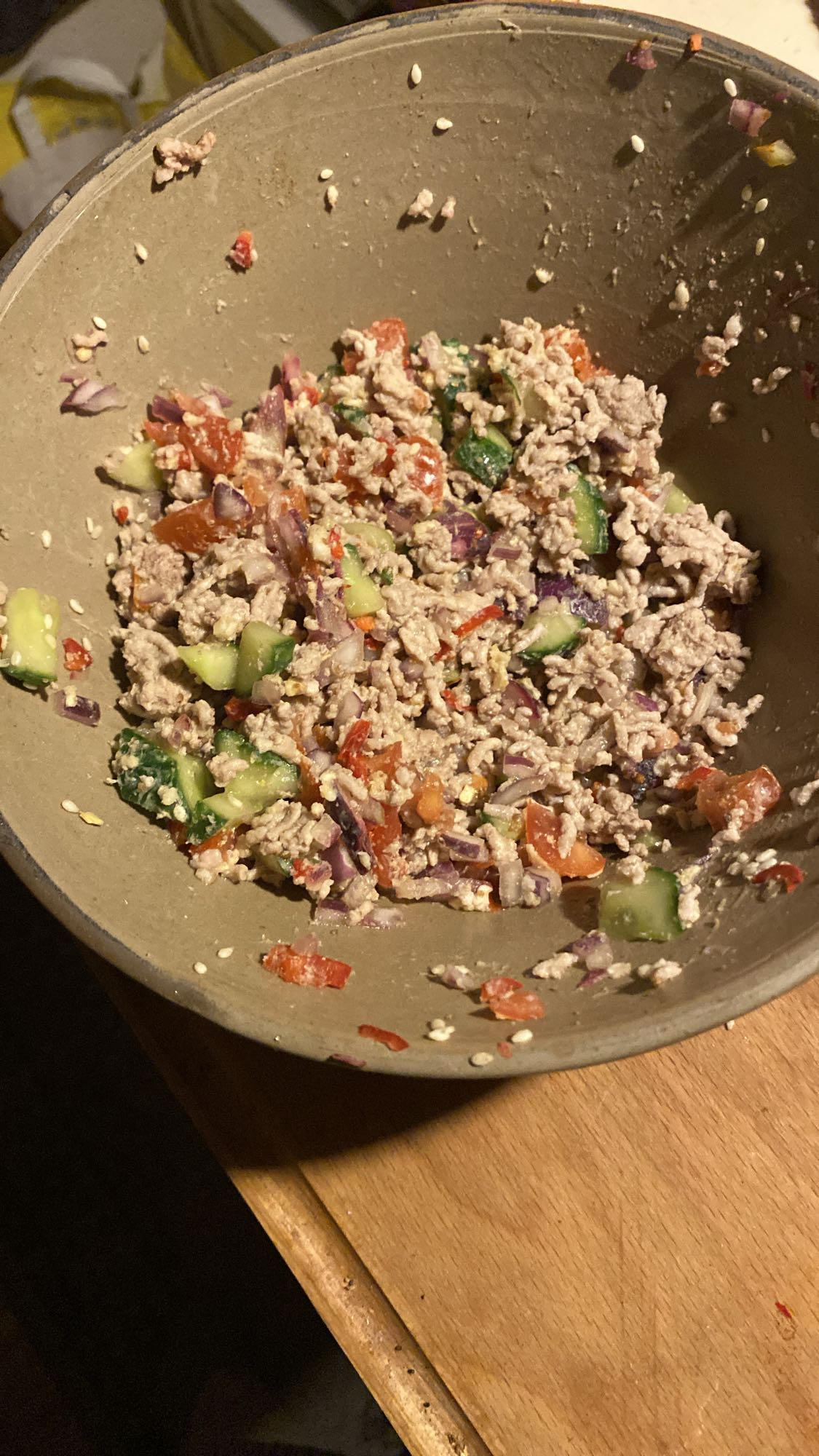 Köttfärssallad med grönsaker