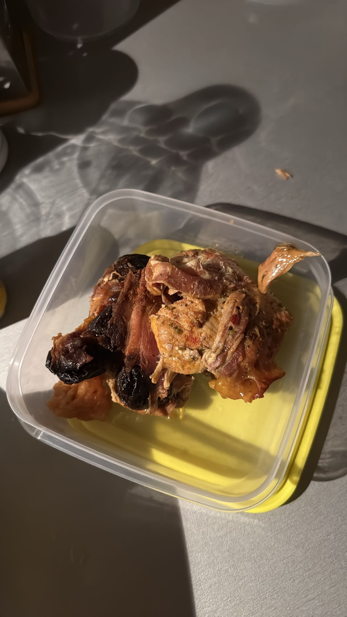 Sült hús aszalt szilvával