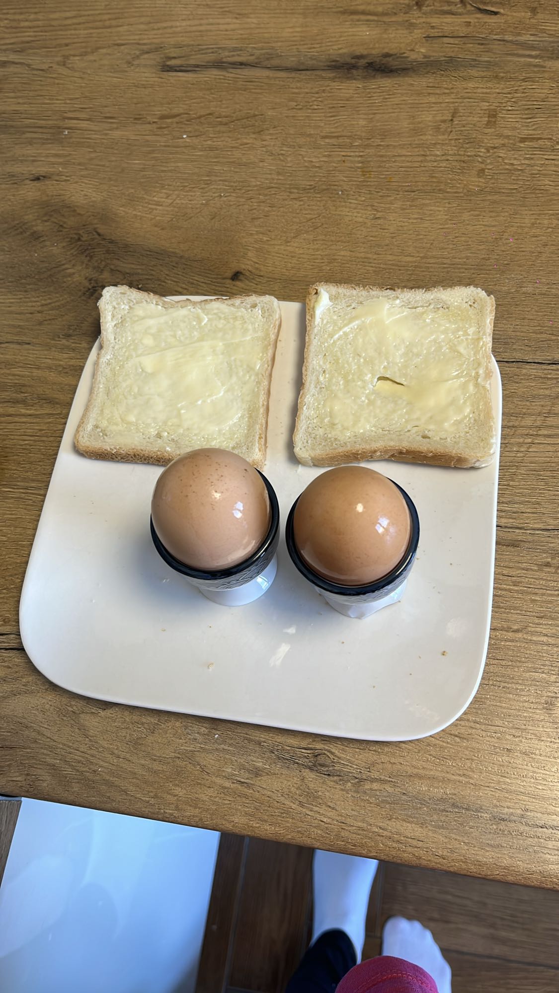 Jajka na twardo z chlebem