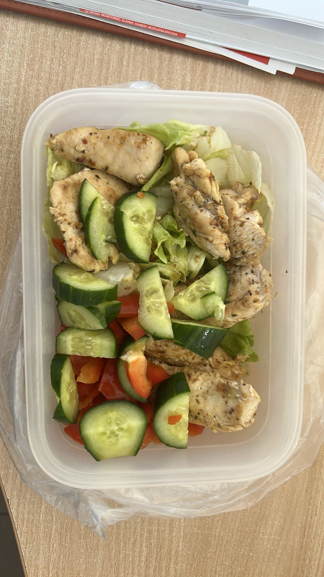 Sałatka z kurczakiem