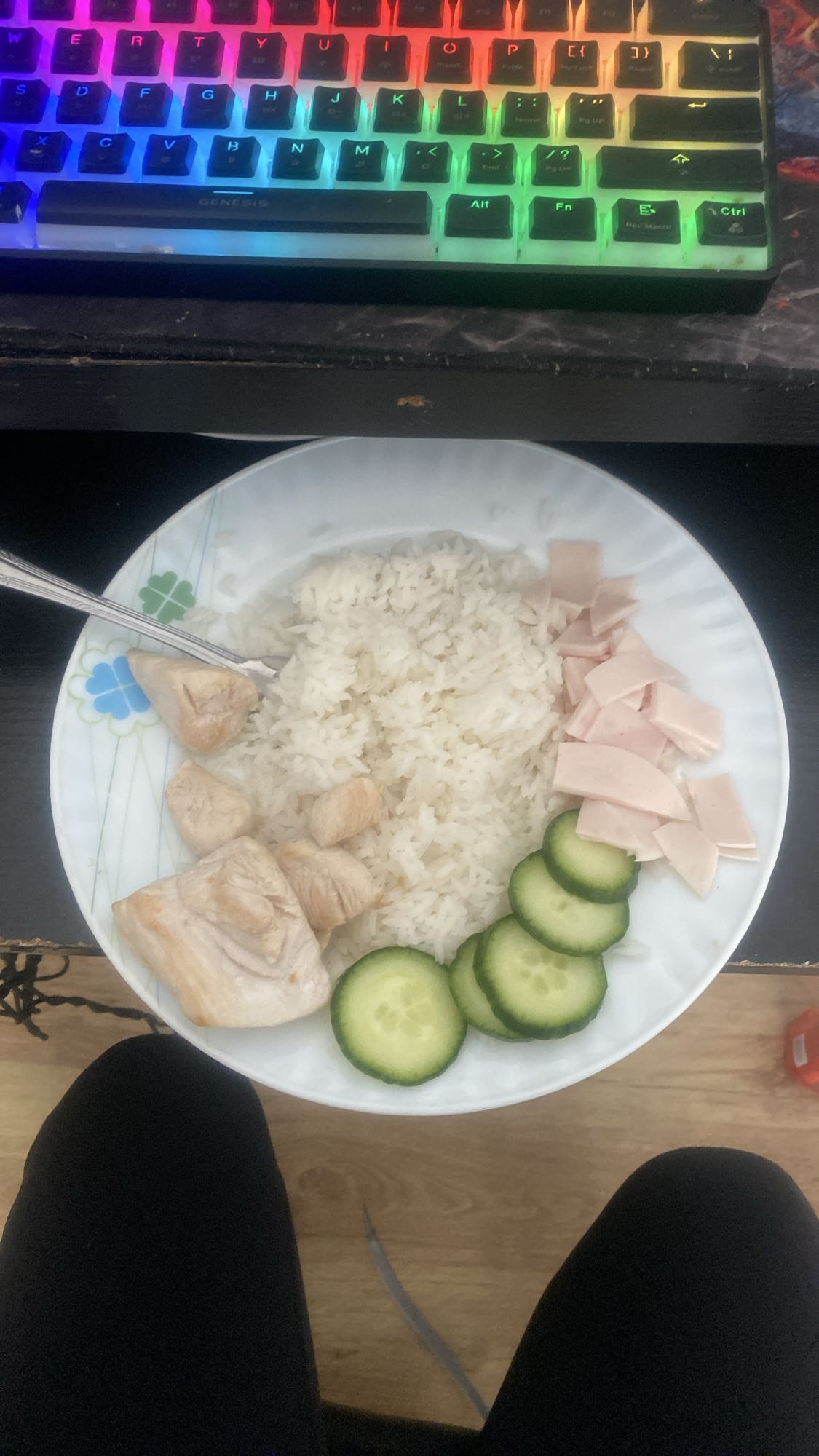 kurczak z ryżem i warzywami