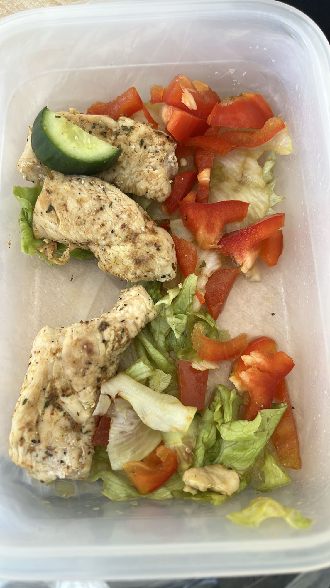 Sałatka z kurczakiem