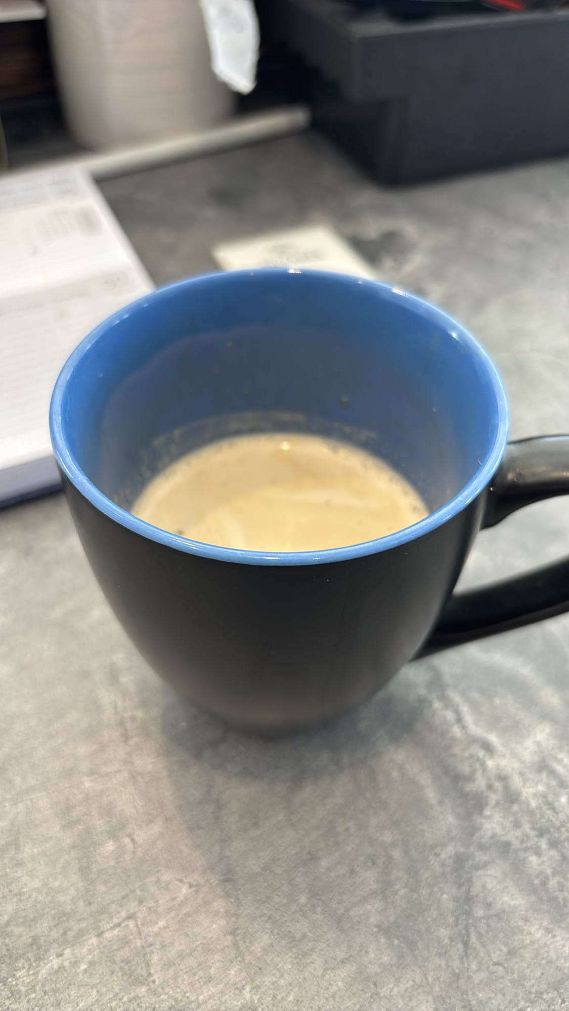 Tasse Kaffee mit Milch