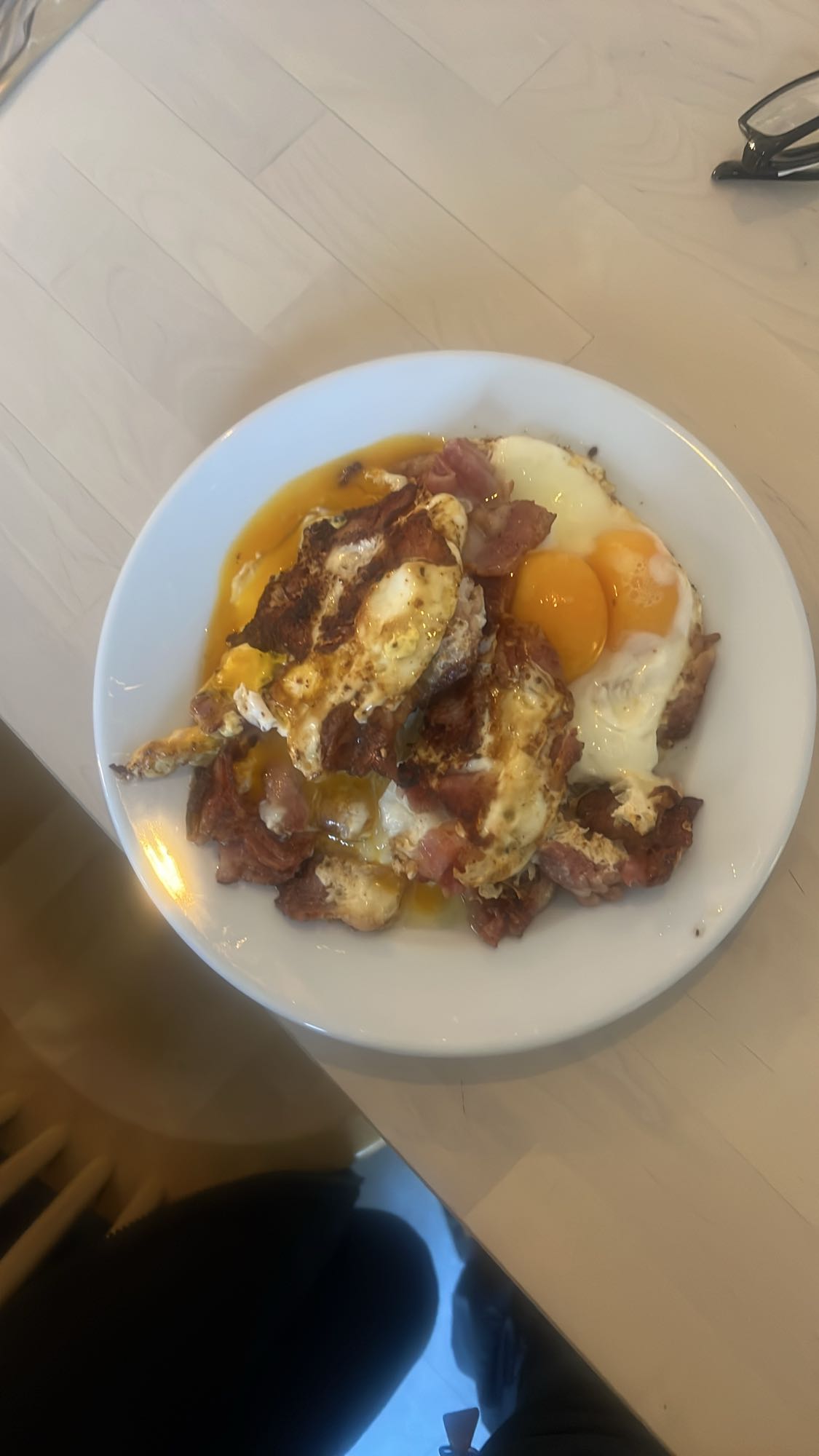 Stekt ägg och bacon