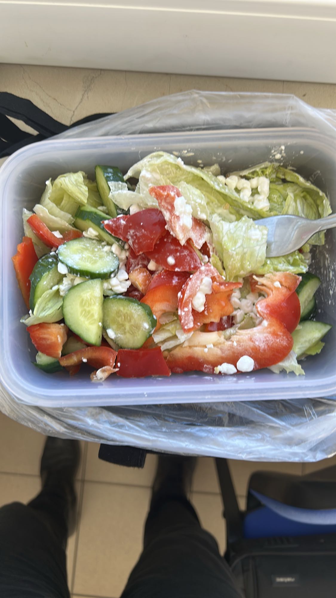 Sałatka warzywna z serem