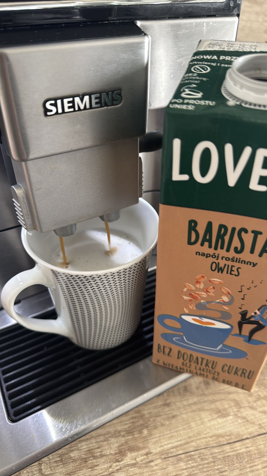 kawa z napojem owsianym