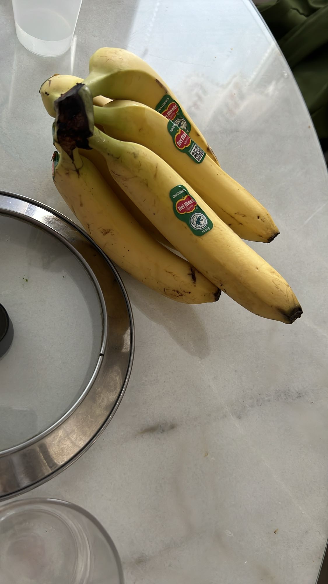Fresh Bananas