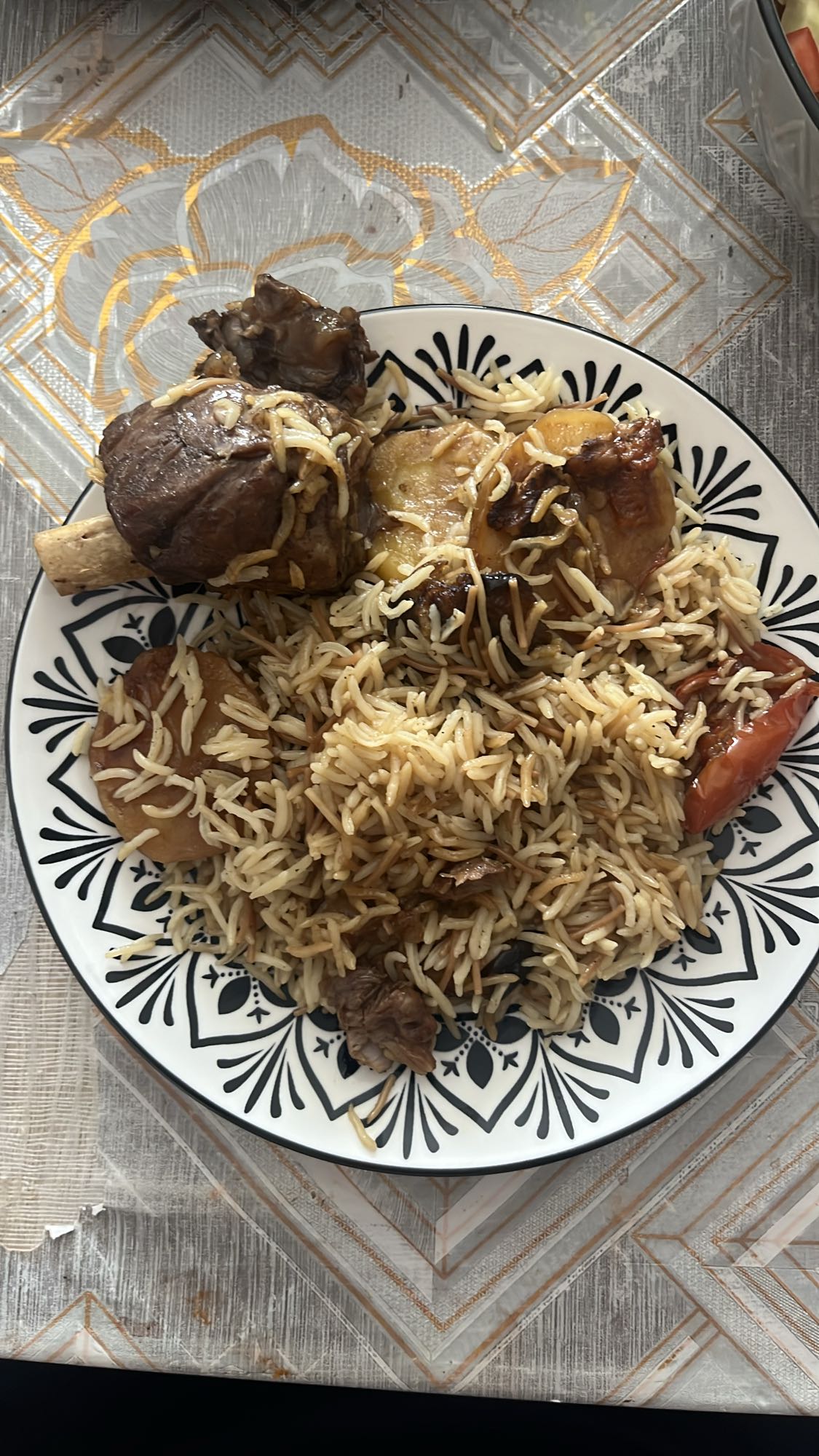 Lamm mit Reisgericht