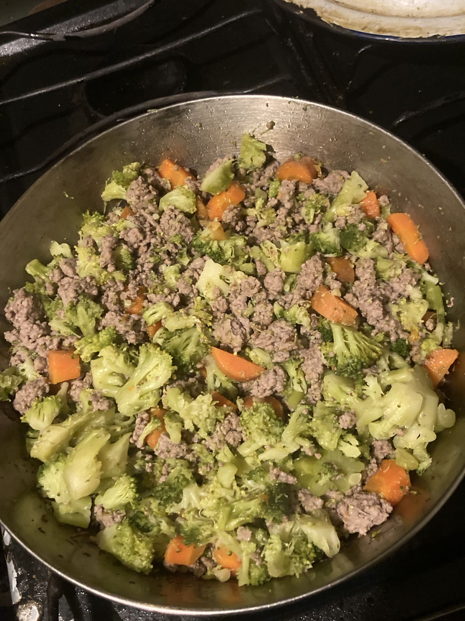 Carne con brócoli y zanahoria