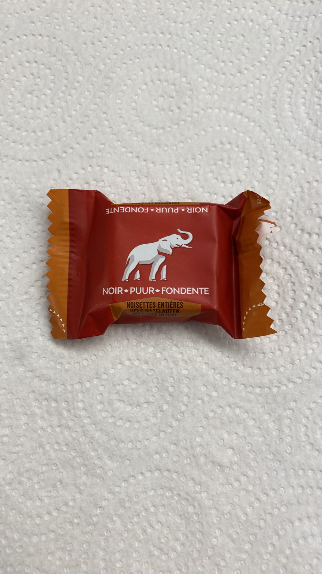 Chocolat noir noisettes