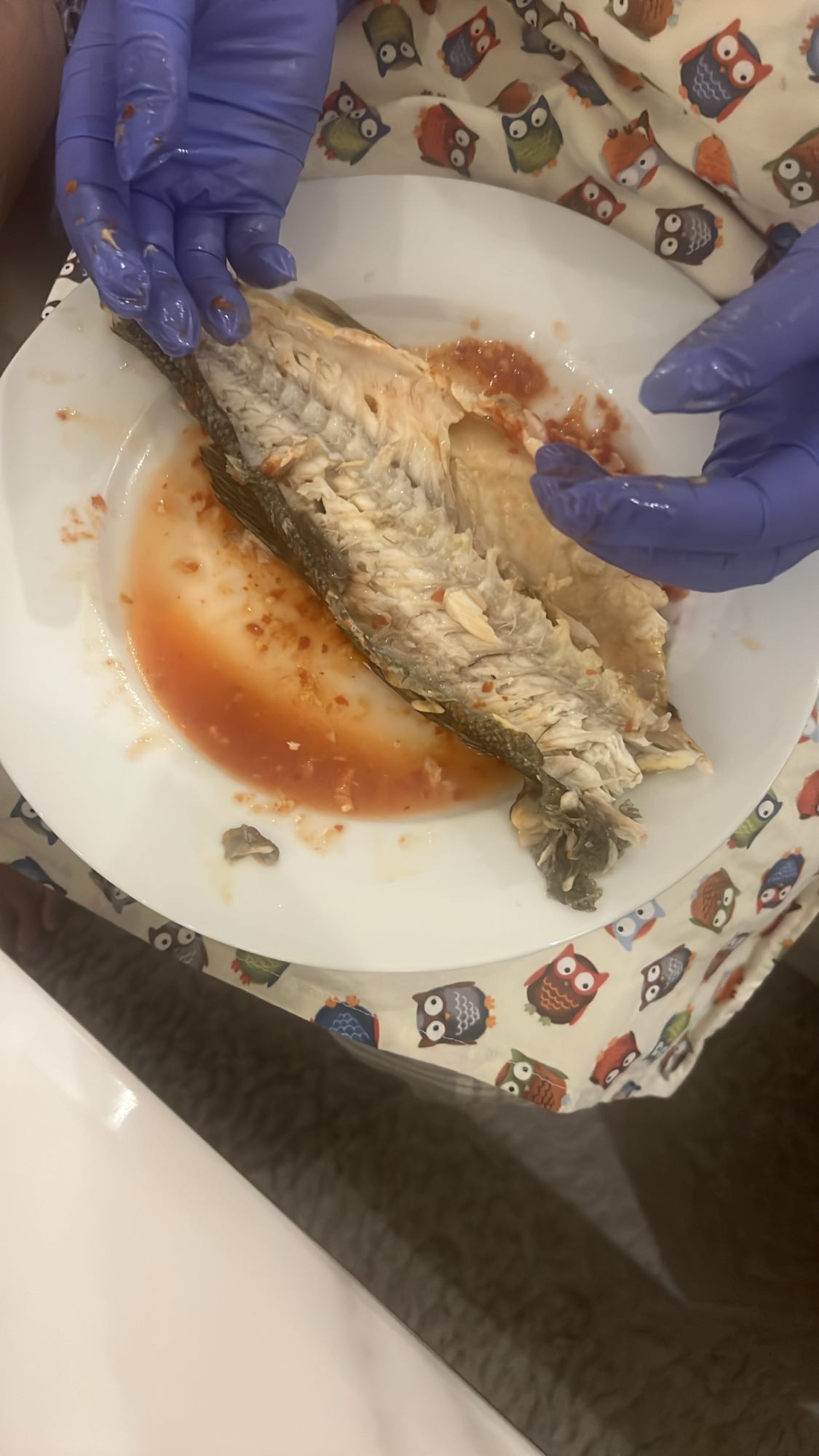 Ugnsbakad fisk med sås