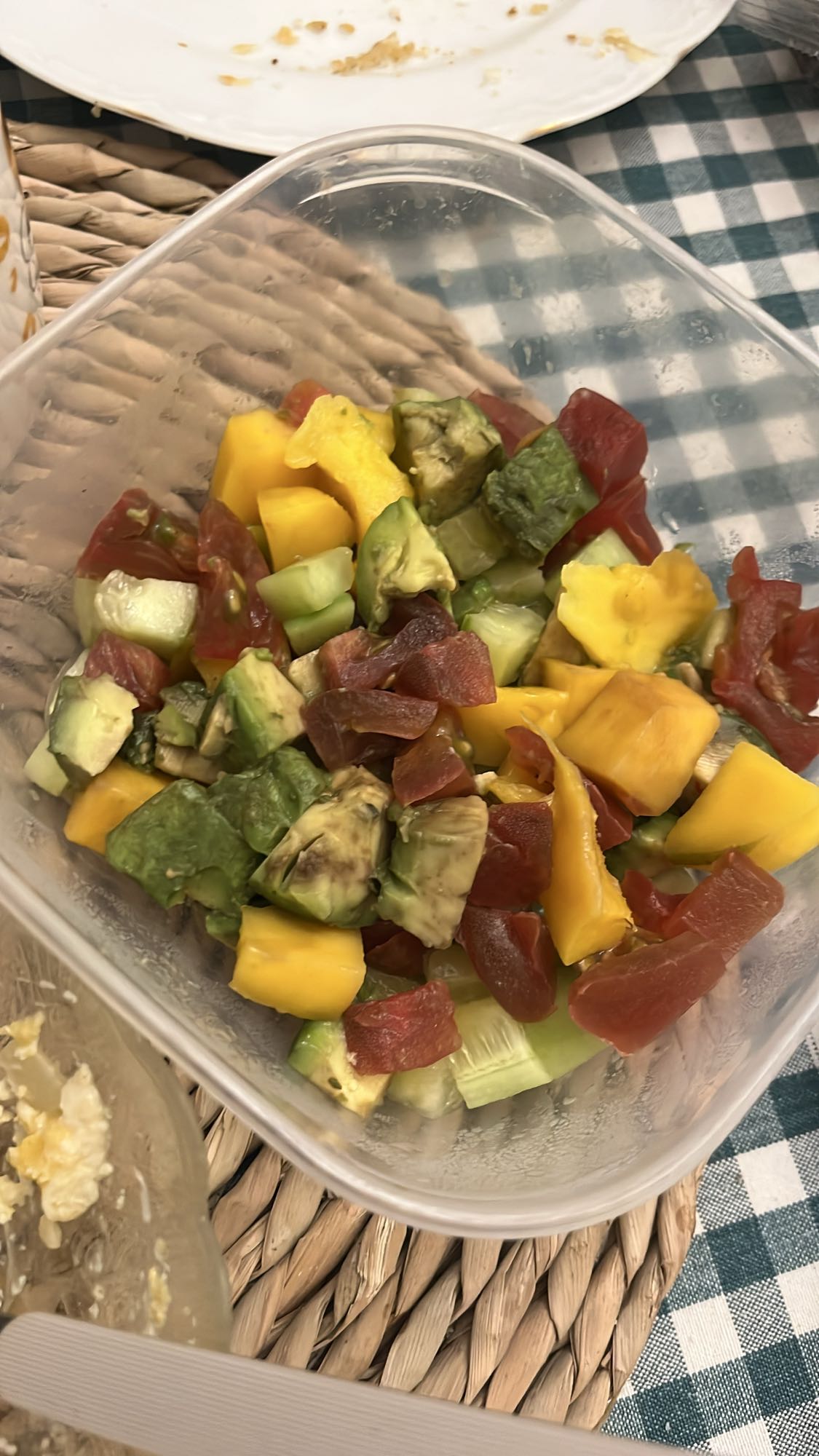 Avocado Mango Salad