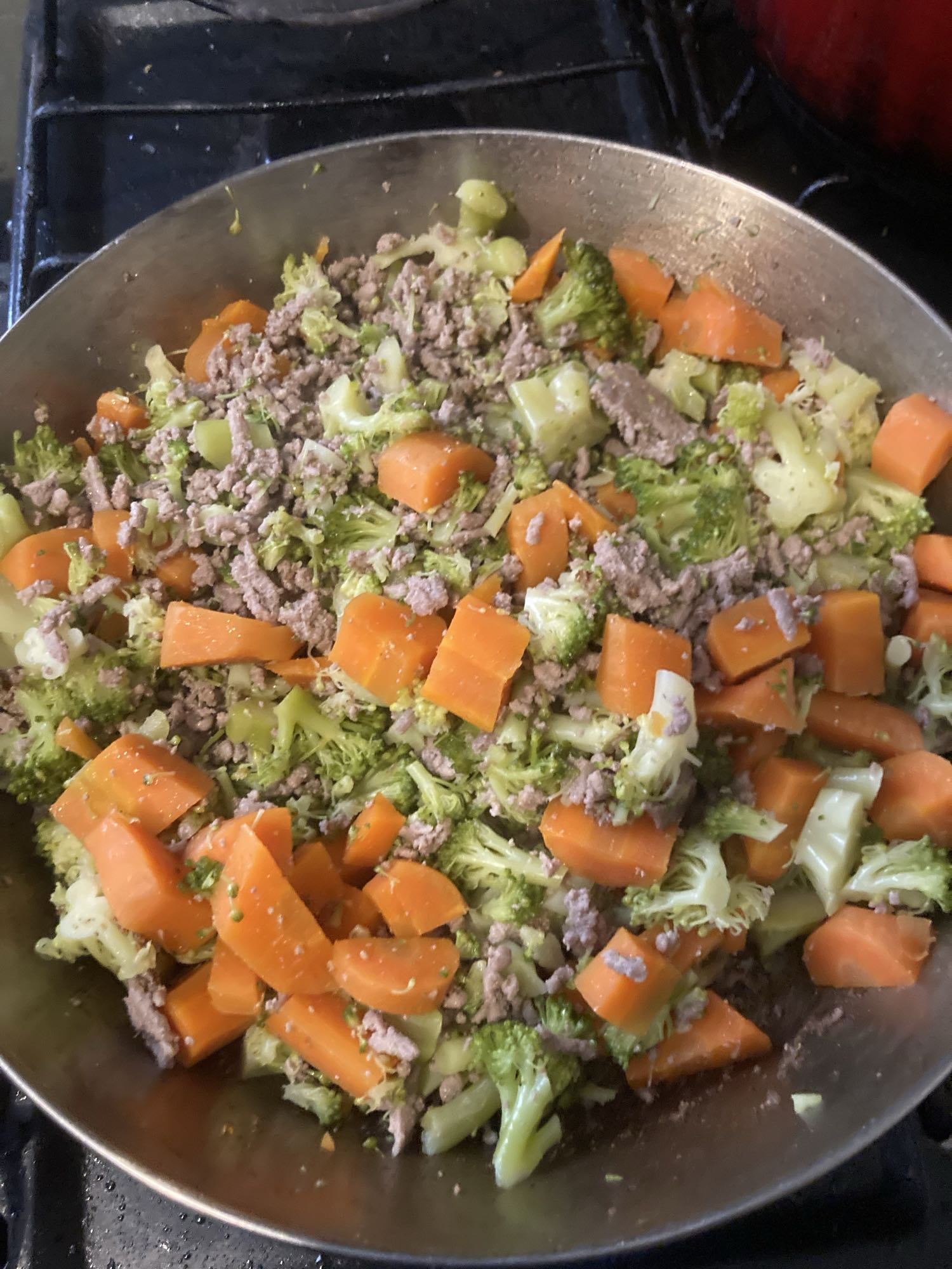 Salteado de carne y verduras