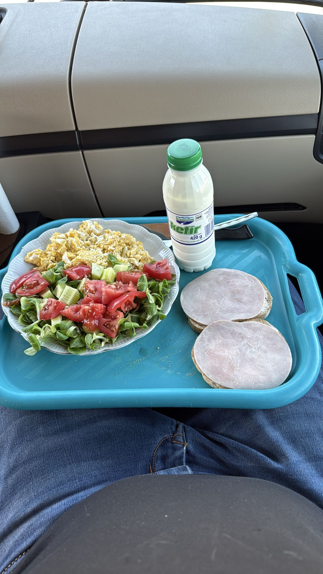 Śniadanie z kefirem