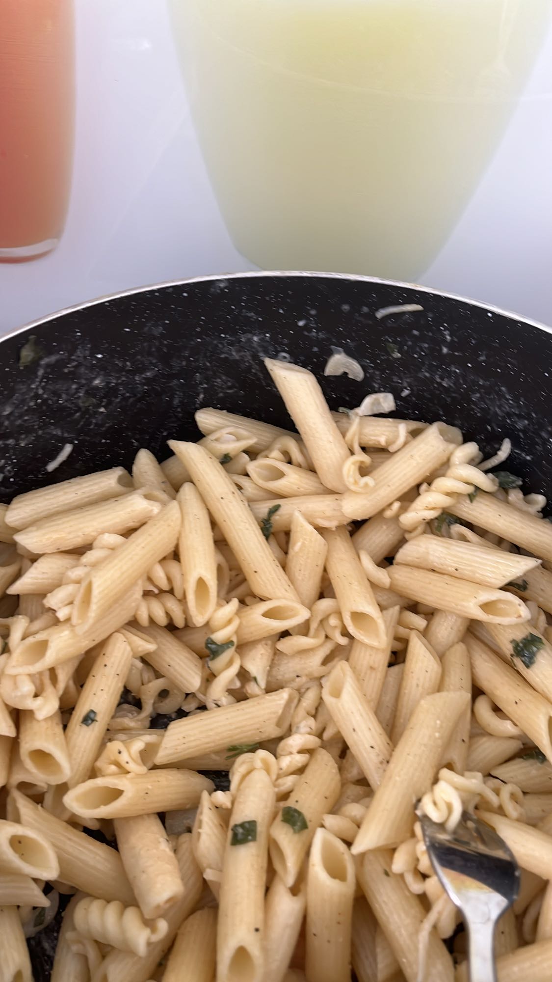 Kräuter-Käse Pasta