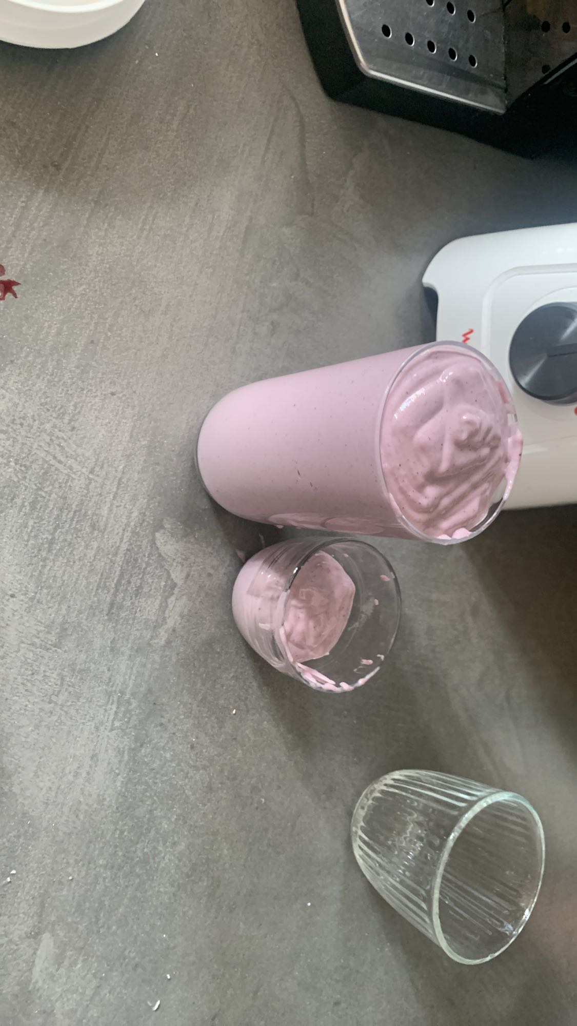 Smoothie aux fruits rouges