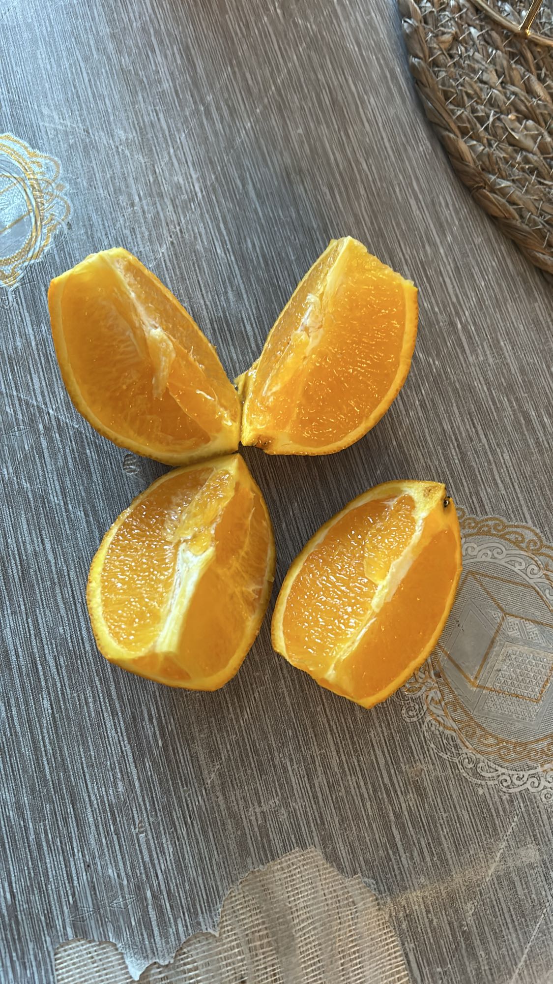 Frische Orangenspalten