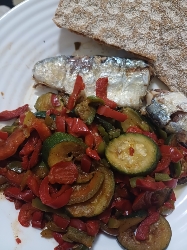 Sardines et légumes grillés