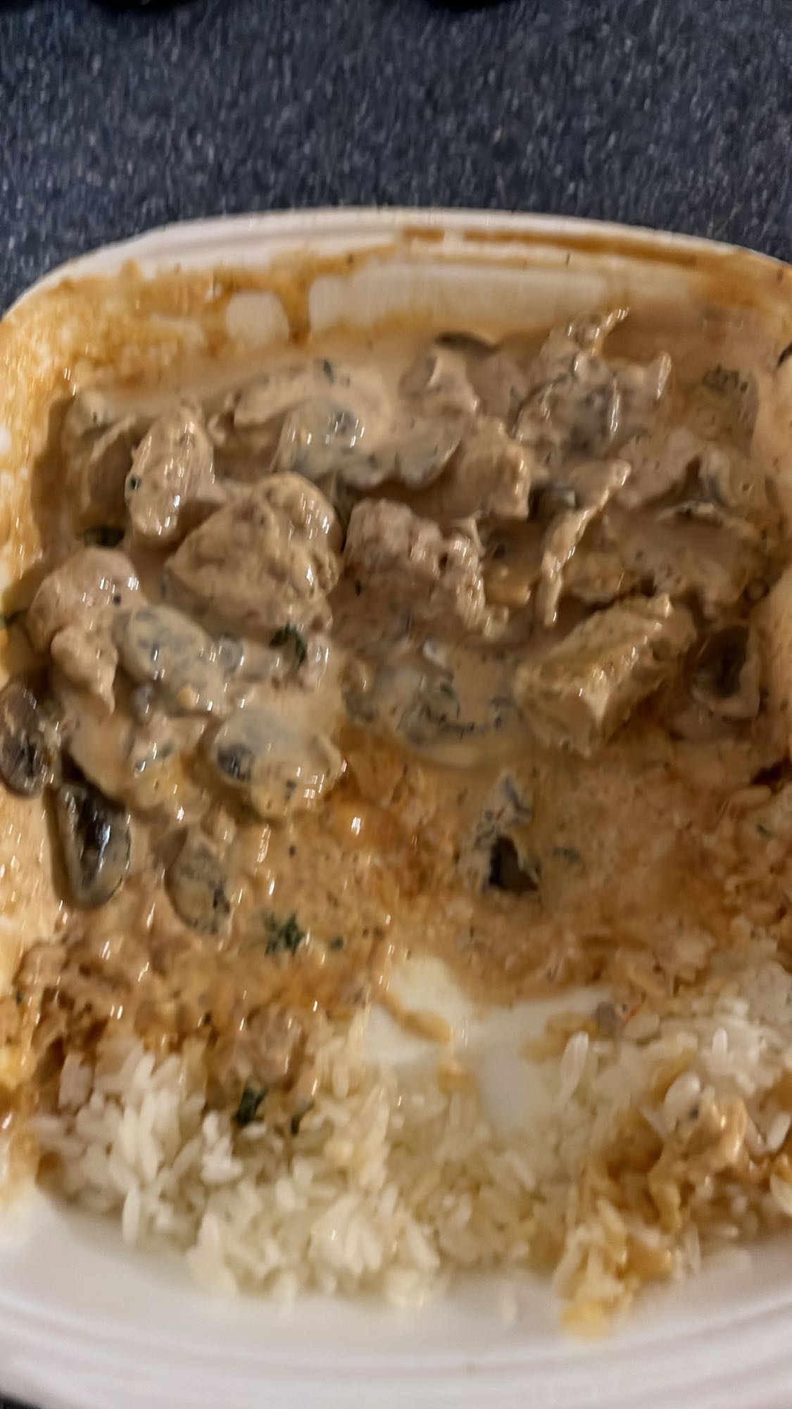 Rindergeschnetzeltes mit Reis