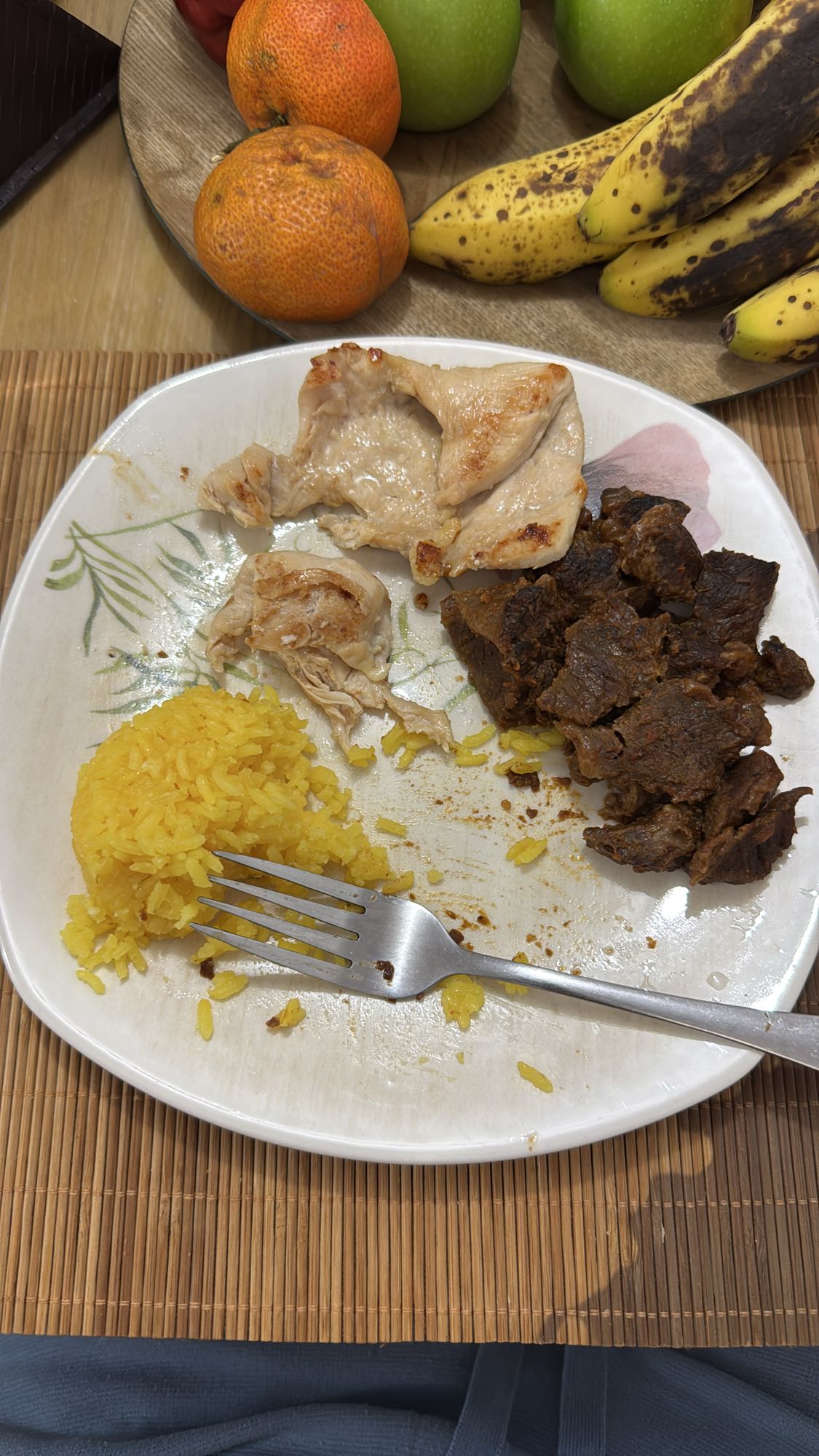 Pollo, carne y arroz