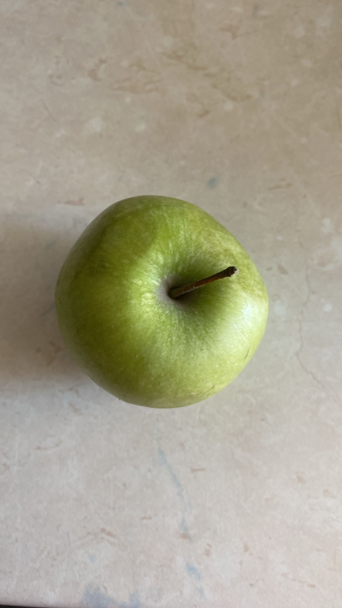 Зелене яблуко