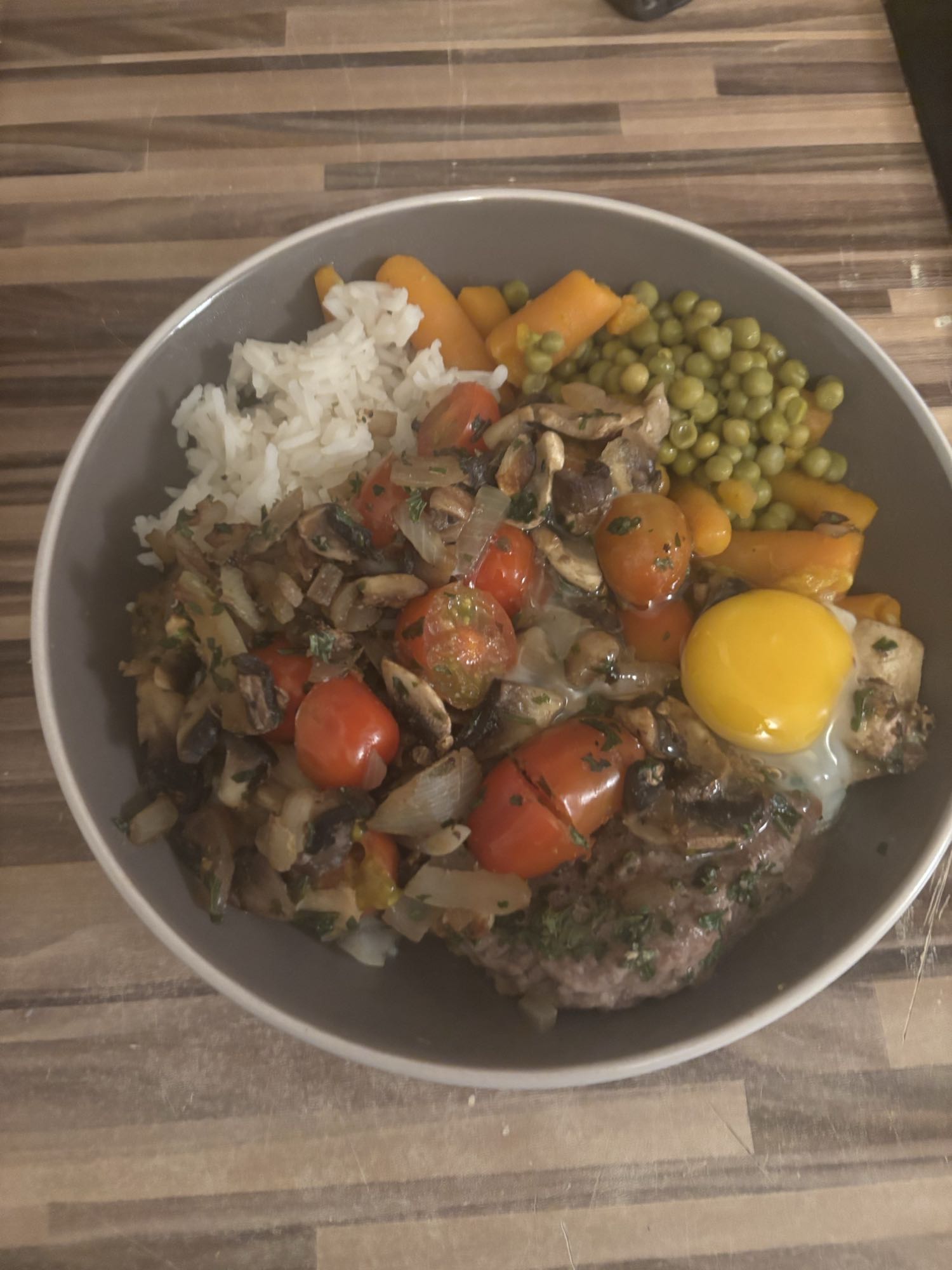 Boeuf aux légumes et riz