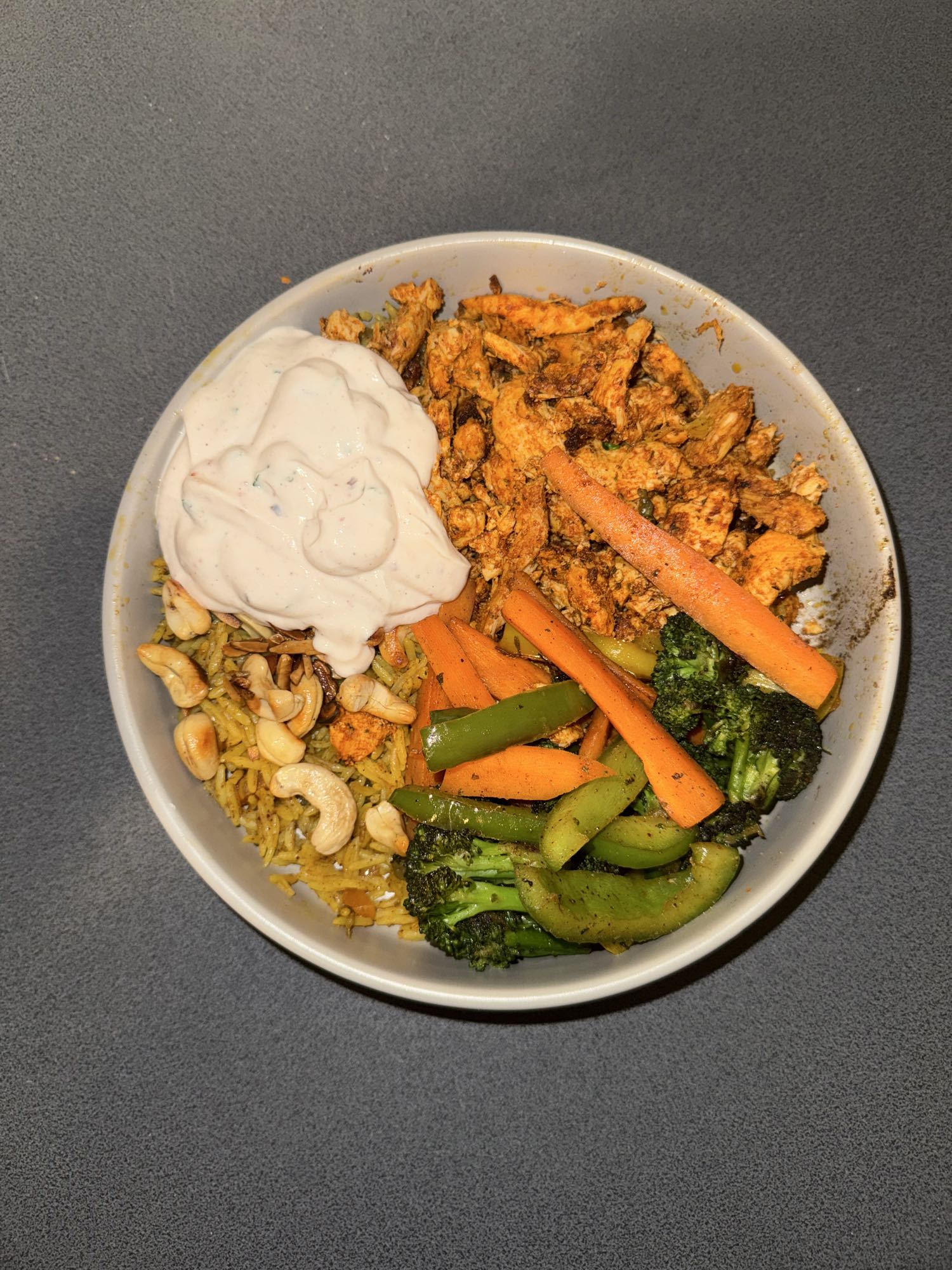 Hähnchen-Gemüse-Bowl