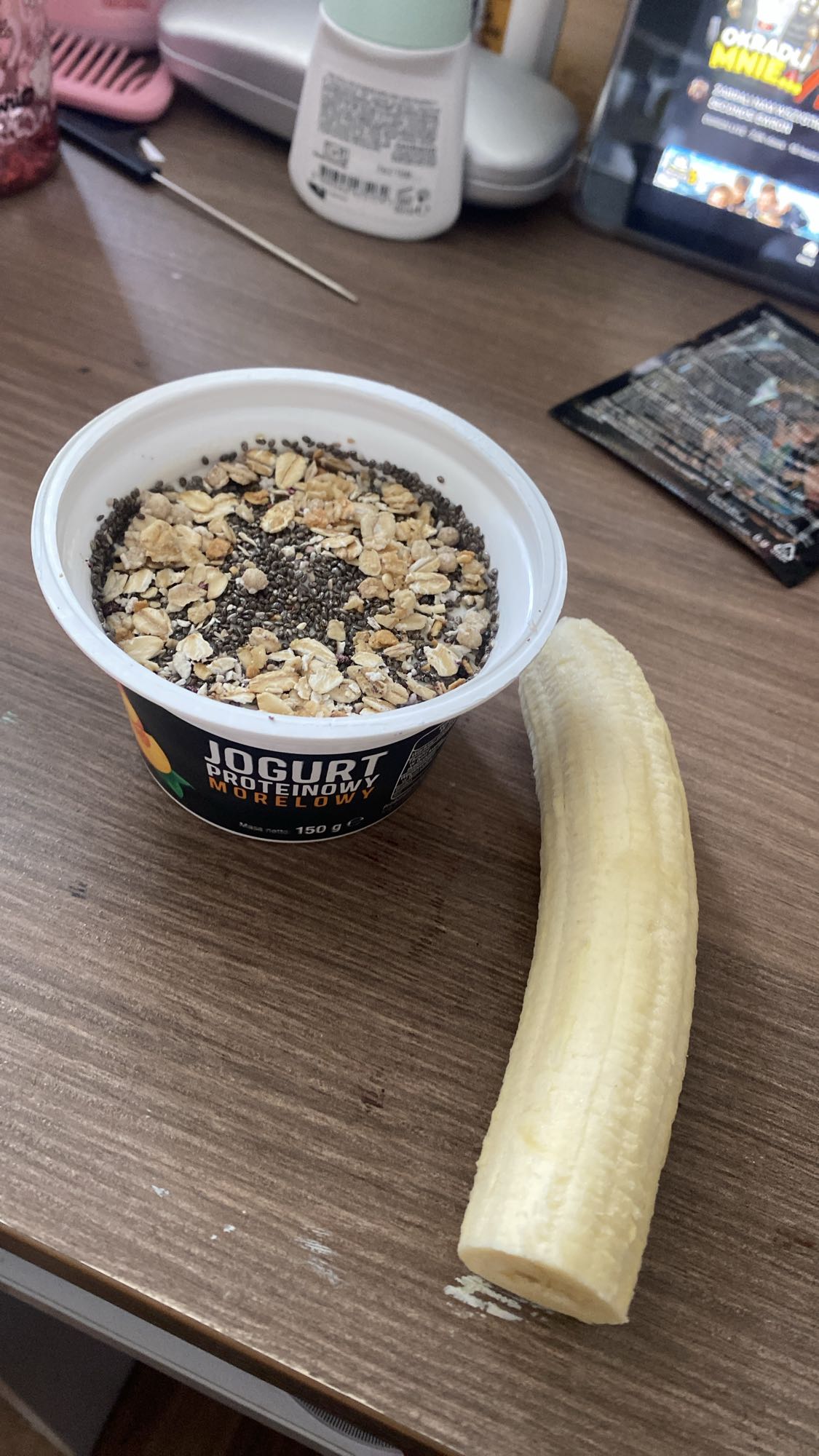 Yogurt with banana
