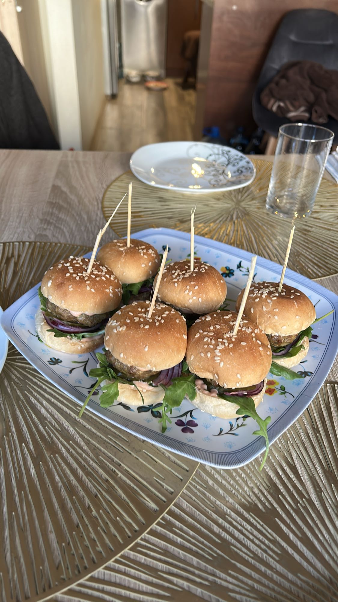 Mini burgery z warzywami