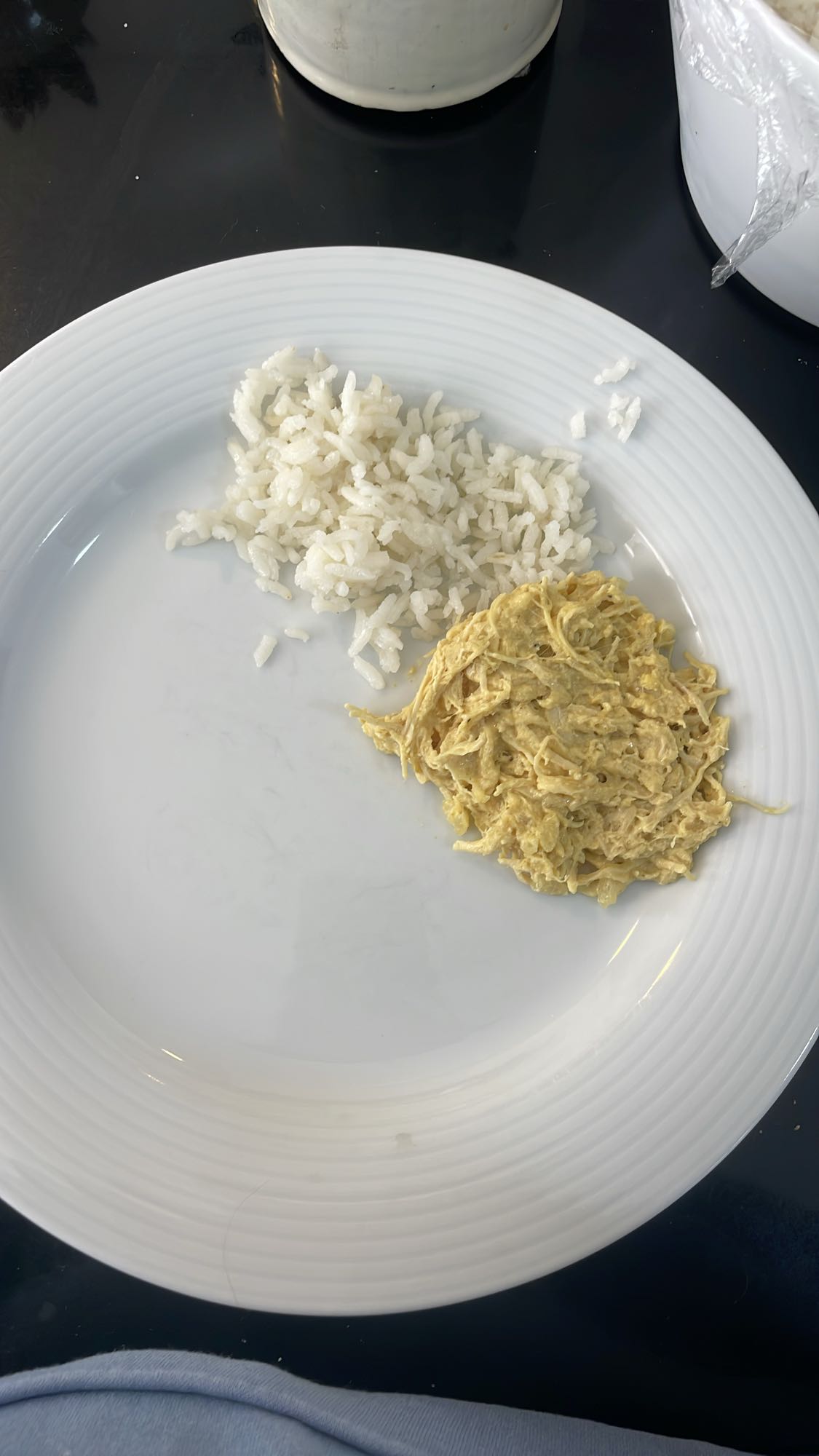 Arroz con pollo desmenuzado