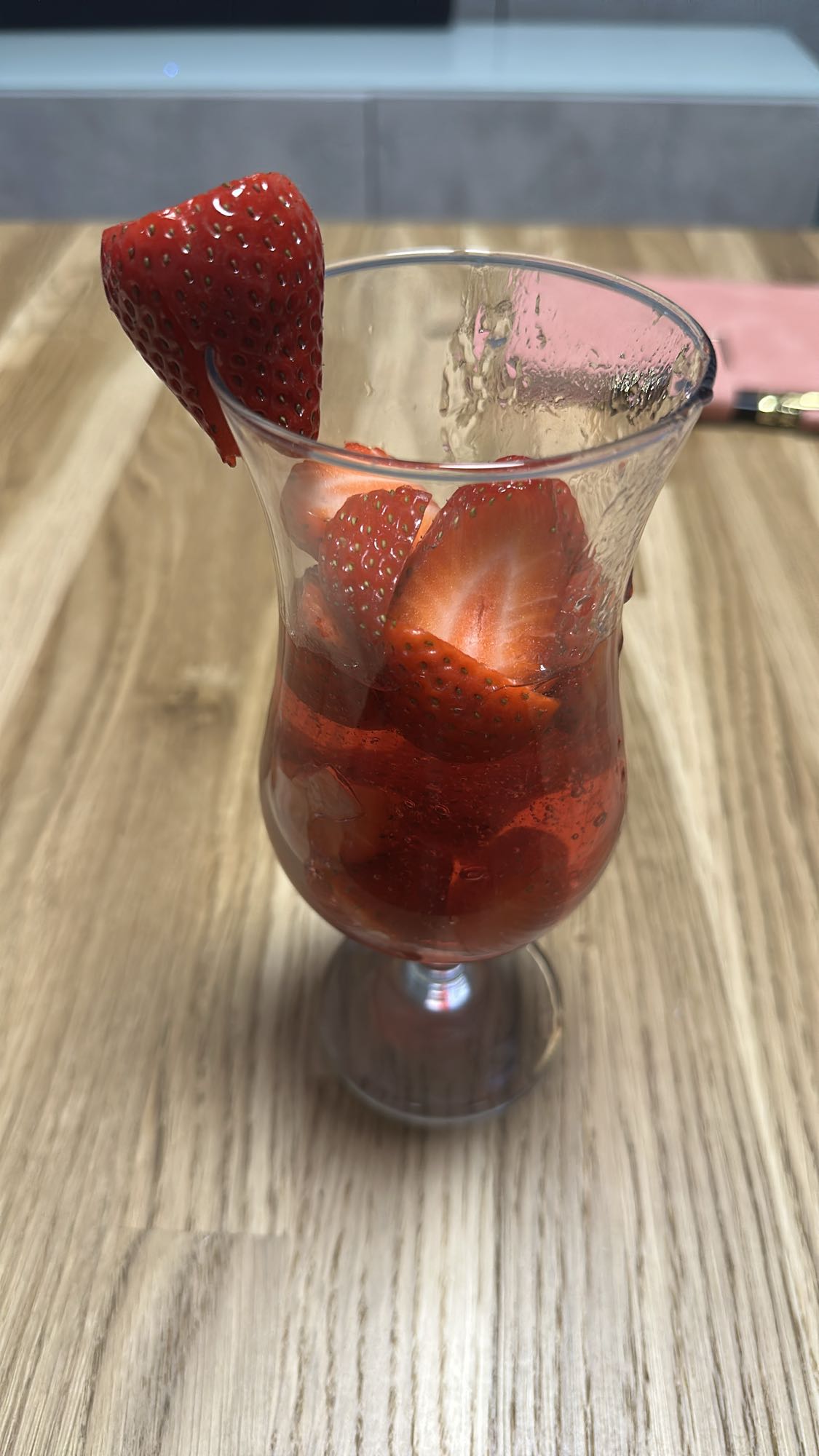 Truskawki w galaretce