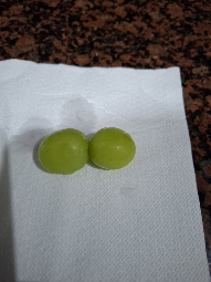 Uvas verdes dobles