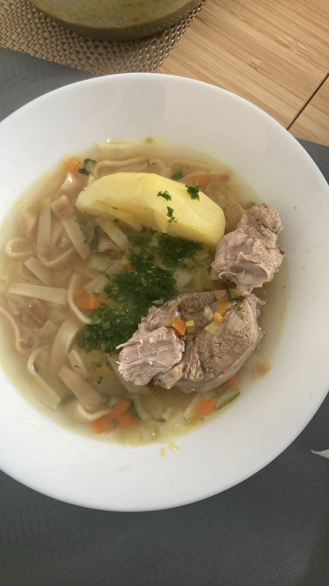 Soupe de nouilles au bœuf