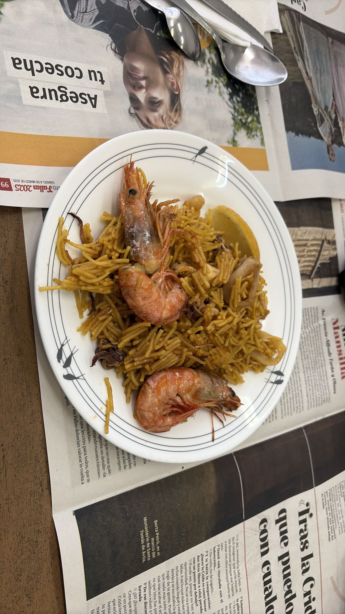 Fideuá con mariscos