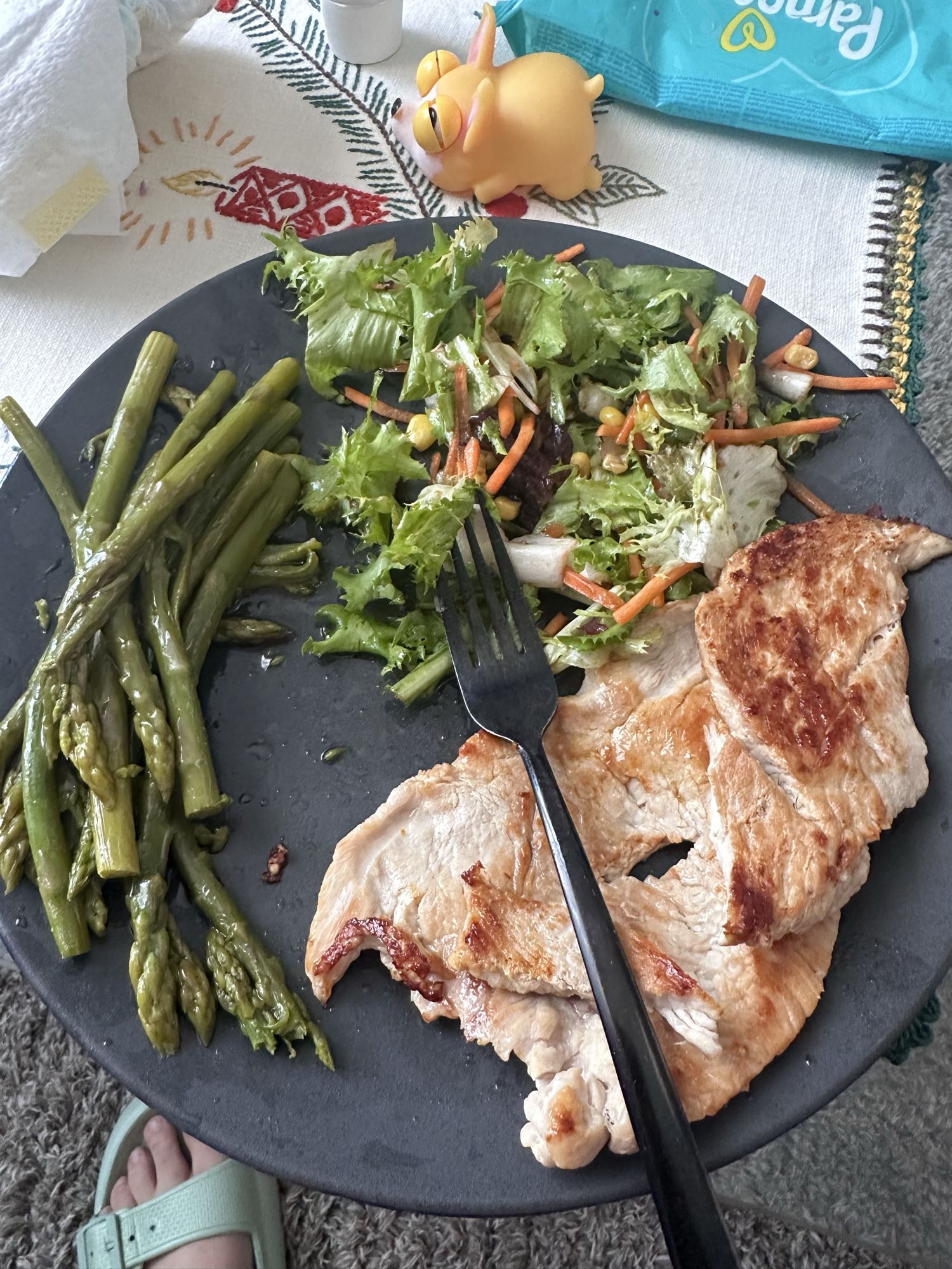 Piept de pui cu legume