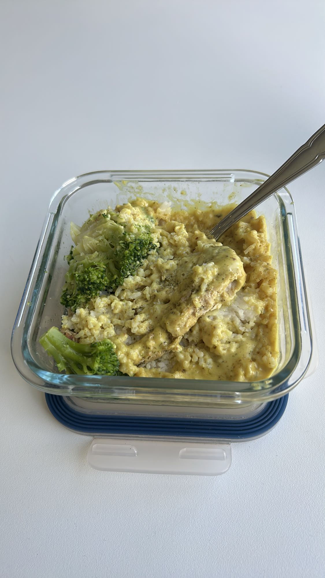 Kyckling med ris och broccoli