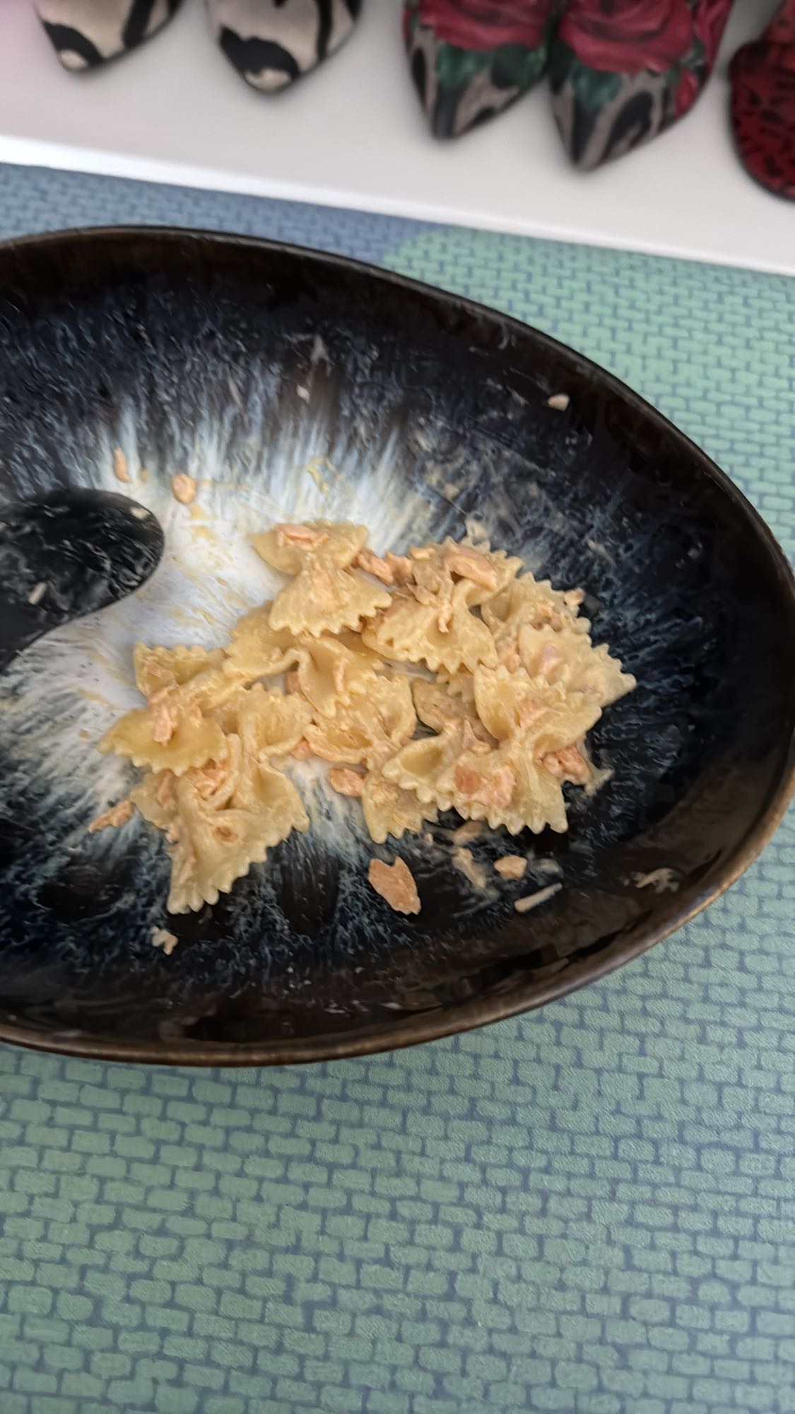 Фарфалле с лососем